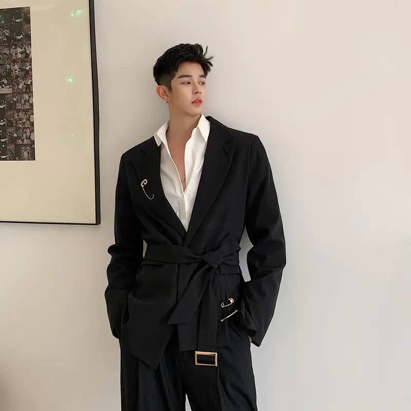Korean Style Unisex Suit Jacket with Brooch Details